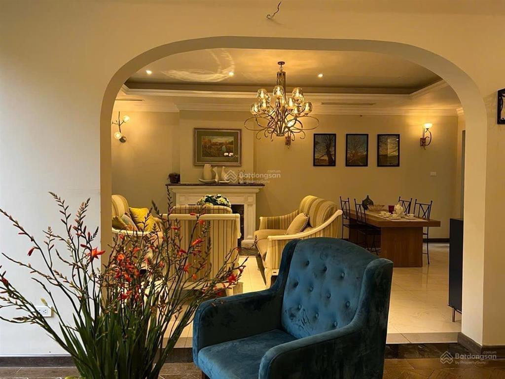 Chính chủ bán biệt thự lô góc siêu vip ciputra  đẳng cấp thượng lưu  dt296m2 * mt 9,6m 0916 786 ***