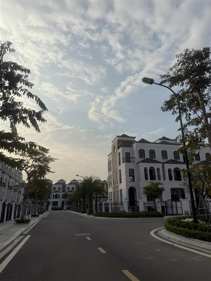 Biệt thự kita ciputra 140m² mt 7m giá 378tr/m2  đã có sổ nhận nhà ở ngay