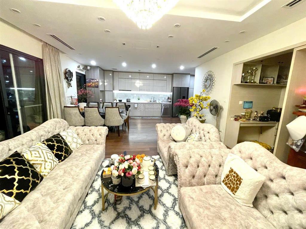 Chính chủ bán căn góc imperia garden 120m² 3pn 2wc tầng trung full nội thất xịn, sẵn sổ ở ngay