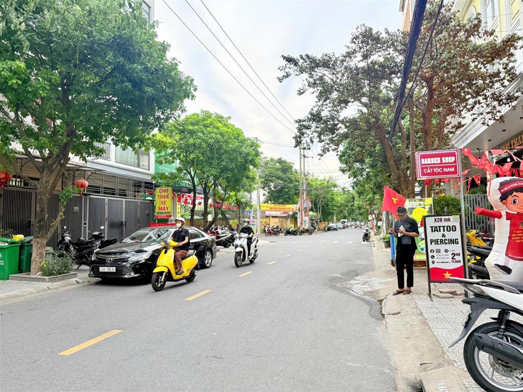 Hàng đẹp 2 mặt tiền trước sau  120m2 ngang 6m  dương tụ quán  nối liền lê quang đạo