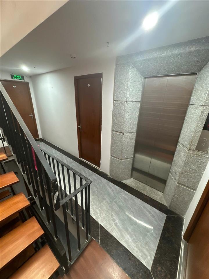 Giảm 2 tỷ! bán toà ch 5 tầng  khuê mỹ đông  d.tiền 5560 tr/th  thang máy  giá hơn 20 tỷ