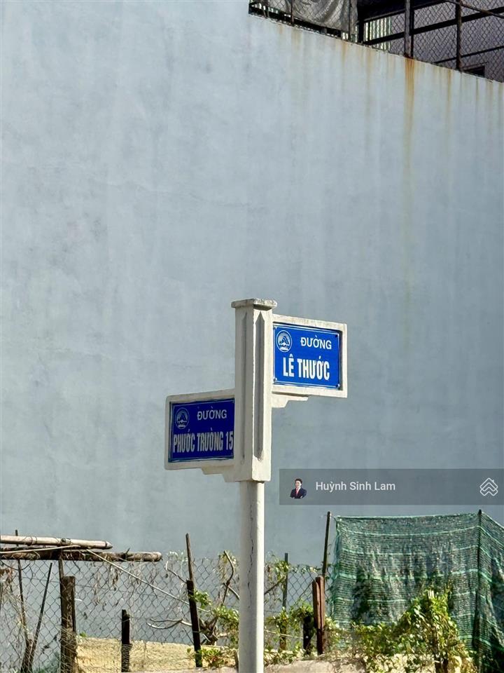 Giảm sâu! góc lê thước và phước trường 15 đối diện công viên hồ nghinh  107m2 ngang 7m  kẹp cống