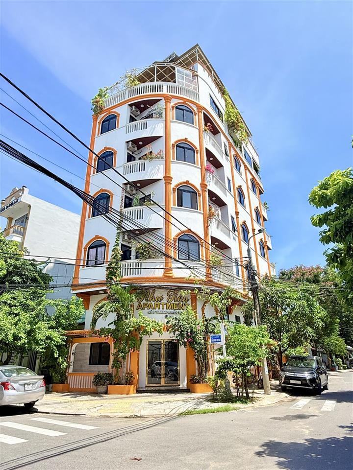 Hạ 4 tỷ! siêu phẩm lô góc 2 mặt phố  lê hữu trác  gần biển  dt 110m2 ngang 5,8m  giá cực tốt
