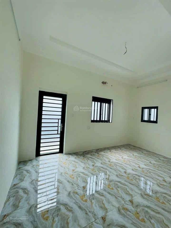 Bán nhà mặt phố tại xuân thới sơn 31 cách nguyễn thị thử 60m nhựa thông 8m thông thoáng sạch sẽ