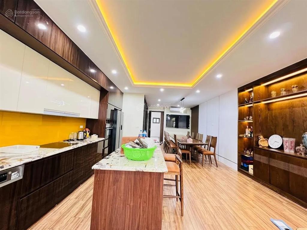 Siêu phẩm mặt phố hoàng hoa thám, mặt tiền 5.5m, 130m2 vỉa hè đá bóng, 41 tỷ