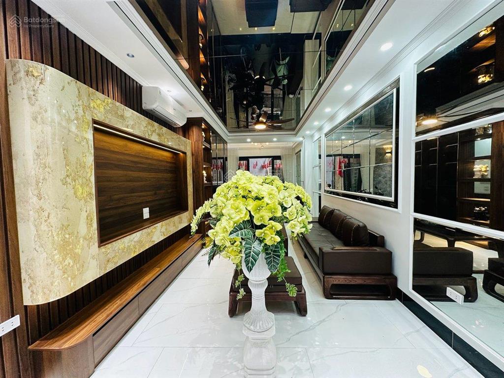 Siêu phẩm phân lô cán bộ tạ quang bửu hbtvỉa hè đá bóng mặt tiền 6.4m 125m2 30.8 tỷ