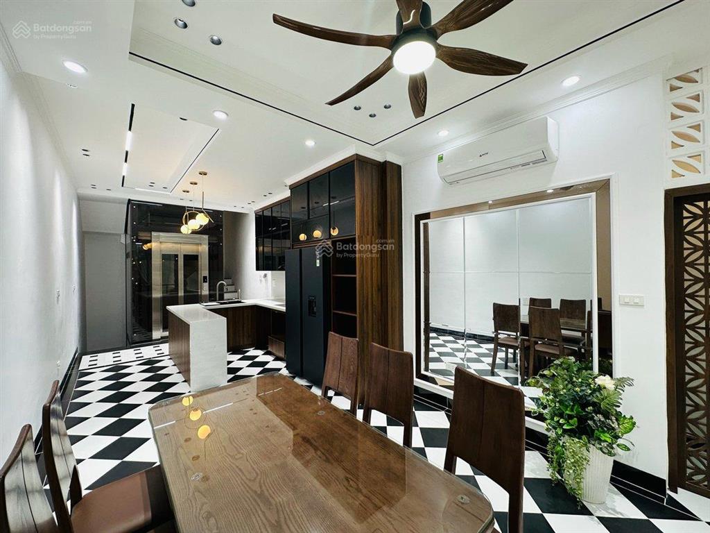 Siêu phẩm phân lô cán bộ tạ quang bửu hbtvỉa hè đá bóng mặt tiền 6.4m 125m2 30.8 tỷ