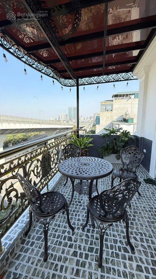 Chính chủ 54m2 giáp nhị hoàng mai lô góc mt 8m. không qh. ngõ ô tô thông 4.9m. đẹp như tranh vẽ