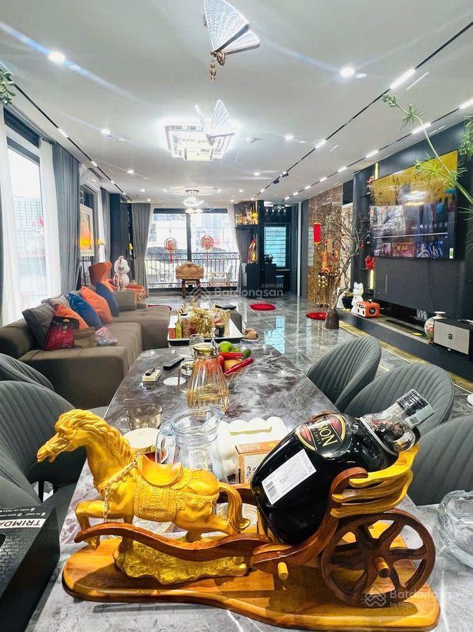 Khẩn cấp bán nhà mặt phố huế 192m² 7m mặt tiền, vỉa hè đá bóng, vip hai bà trưng 148 tỷ