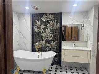 Bán tòa nhà mặt hồ văn chương 155m2 +8 tầng+hầm+ thang máy+mặt tiền 6m dòng tiền cao+66 tỷ