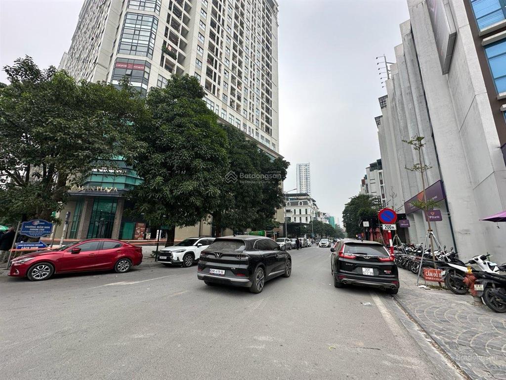 Người quengửi bán hàng siêu kín nhà phố tminh khai, 230m2, cho thuê 350tr/1 tháng, 124tỷ
