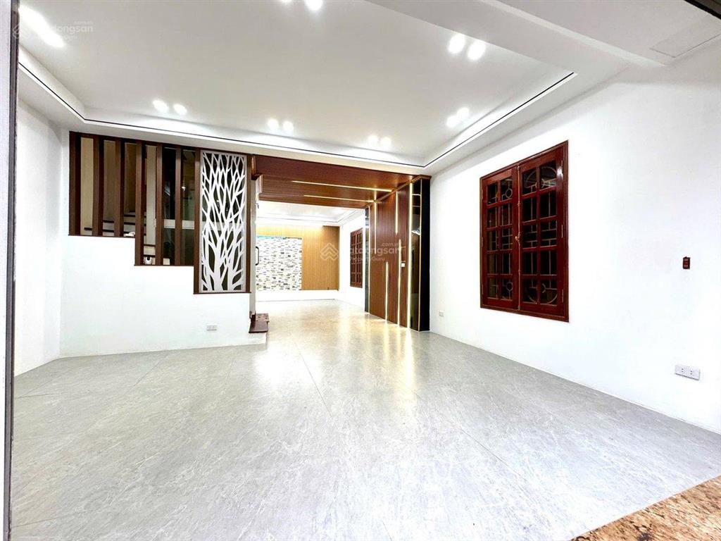 Khẩn cấp bán nhà mặt phố đại la 90m2 6m mặt tiền, vỉa hè đá bóng, vip hai bà trưng 45 tỷ.