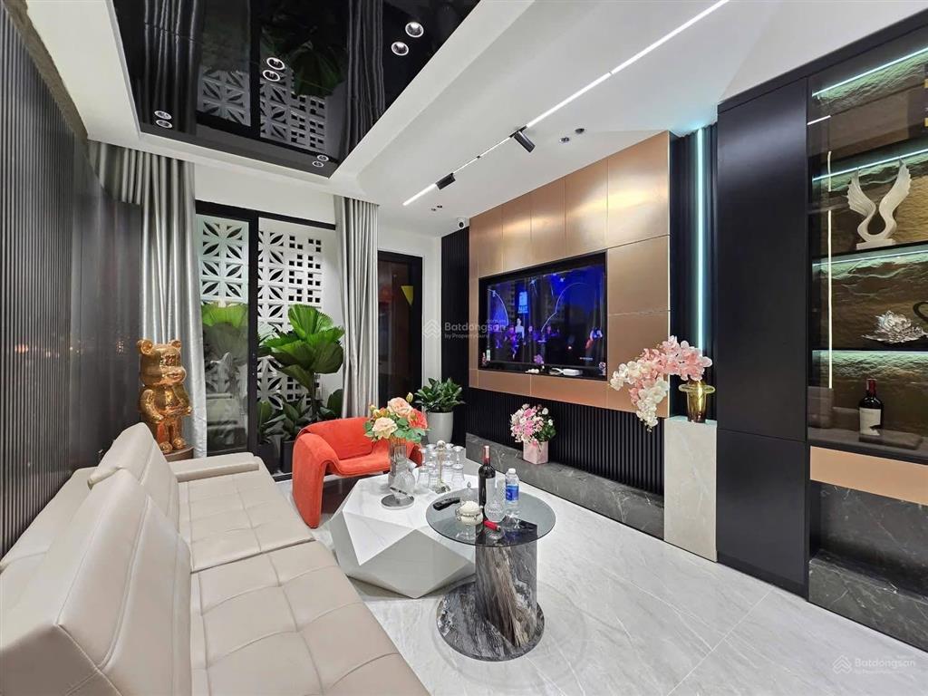 Hàng kín 55m2 giáp nhị hoàng mai lô góc mặt tiền 8m. không qh. ngõ ô tô thông 4.9m. đẹp như tranhvẽ