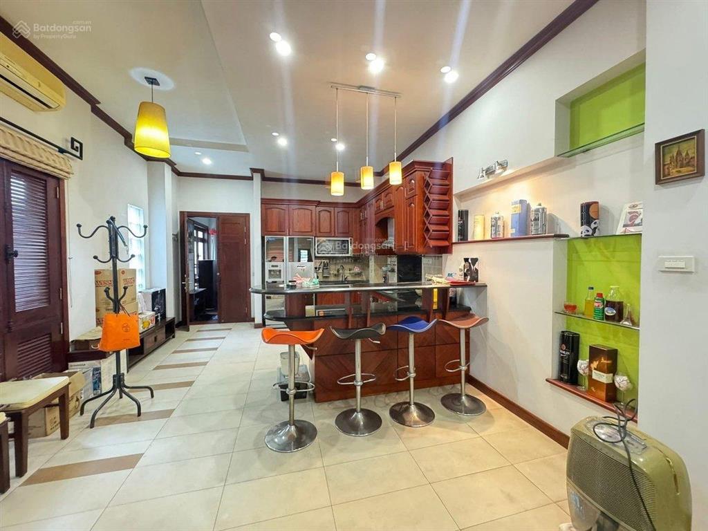 Chính chủ cho thuê nhà riêng ở minh khai 30m2  có gác xép  cách mặt đường lớn 30 m. 3.2 tr/tháng