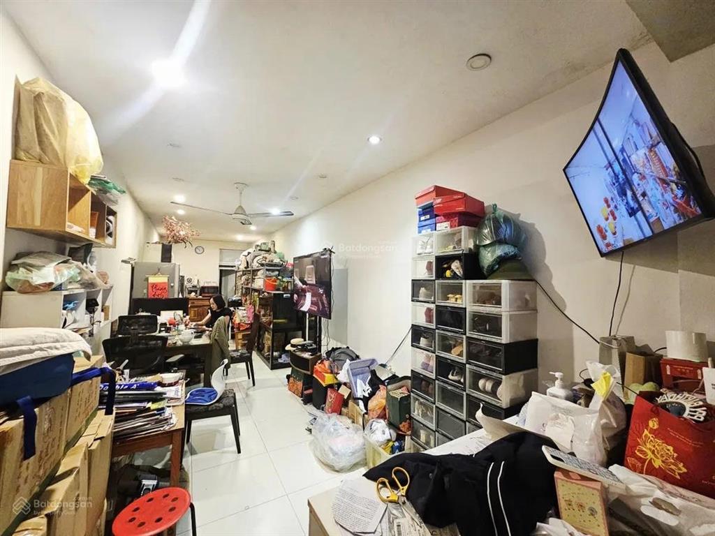 Chính chủ cho thuê nhà riêng ở minh khai 30m2  có gác xép  cách mặt đường lớn 30 m. 3.2 tr/tháng