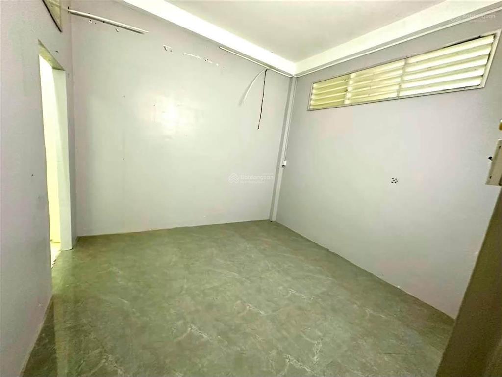 Cho thuê nhà trệt lầu, ngang 7m  mặt tiền đường nguyễn trãi, p. ninh kiều, tp. cần thơ