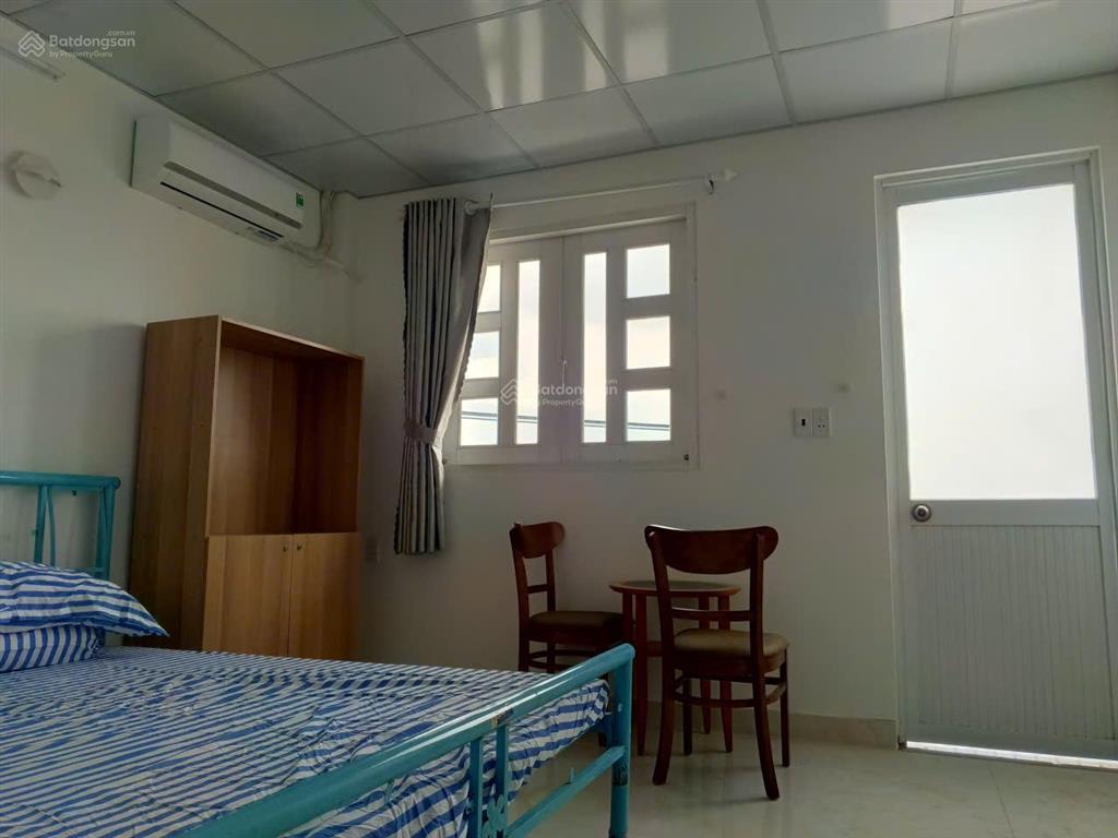 Chính chủ cho thuê phòng trọ đường cộng hòa  c12 ban công mới 100% mặt tiền, p13, tân bình