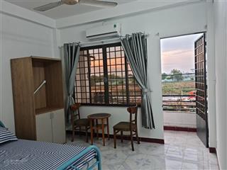Cho thuê phòng ban công đường nhất chi maic12  đối diện etown  giá 4.5 tr/tháng
