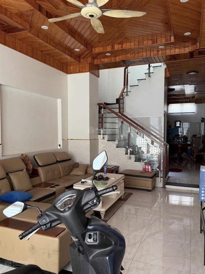Nhà trung tâm mà giá ngoại ô 3tỷ215 trần hưng đạo, quận 5, chỉ còn căn cuối