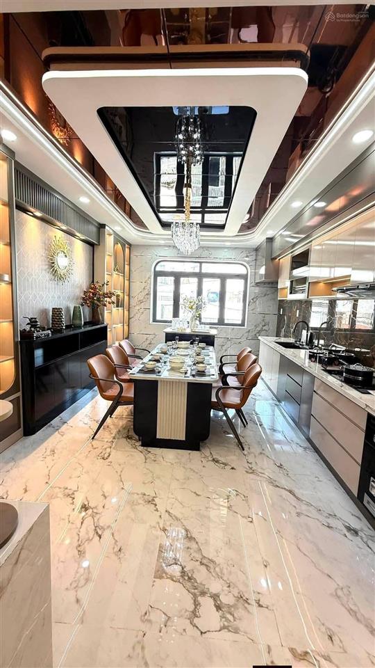 Nhà ngay các trường đại học lớn bình thạnh  bán nhà phan văn hân giá 7tỷ550 đang cho thuê 25tr/th