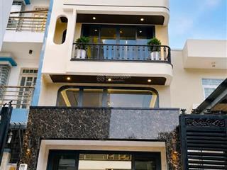 Nhà ngay trung tâm nguyễn đình chiểu  q.3 gần các trường đh lớn, chợ, bệnh viện đầy đủ