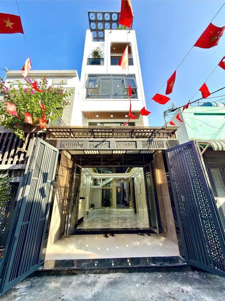 Ngay vạn hạnh mall đường sư vạn hạnh giá nhỉnh 8tỷ5  5pn, 5wc, q10
