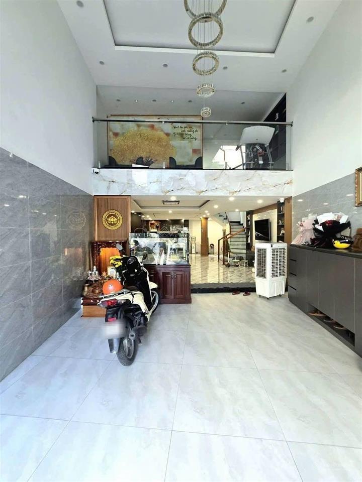 Ngang siêu khủng  nơ trang long  bình thạnh nhỉnh 9 tỷ garage ô tô rộng rãi diện tích cực khủng