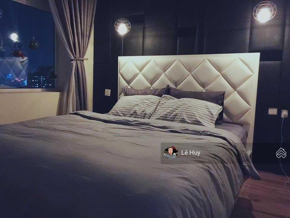 Cần bán căn 2 ngủ, 2 wc, rộng 70m2, hướng view sông, giá 5 tỷ tại hoà bình green  505 minh khai