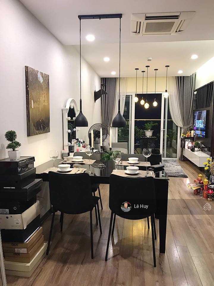 Cần bán căn 2 ngủ, 2 wc, rộng 70m2, hướng view sông, giá 5 tỷ tại hoà bình green  505 minh khai