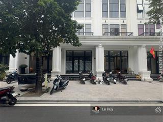 Chính chủ bán căn liền kề khu louis 9, dt 105m2, hướng nam, giá bán chỉ 265 tr/m2.  0987 765 ***