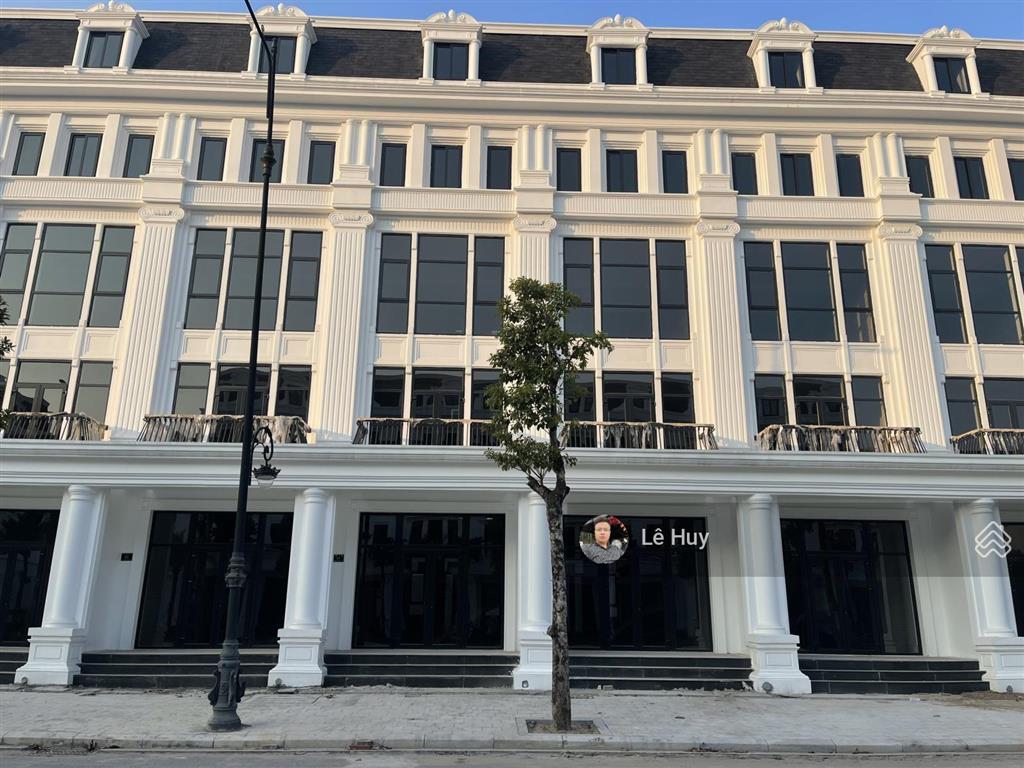 Căn cho thuê thô nguyên bản, có thang máy tại louis city hoàng mai