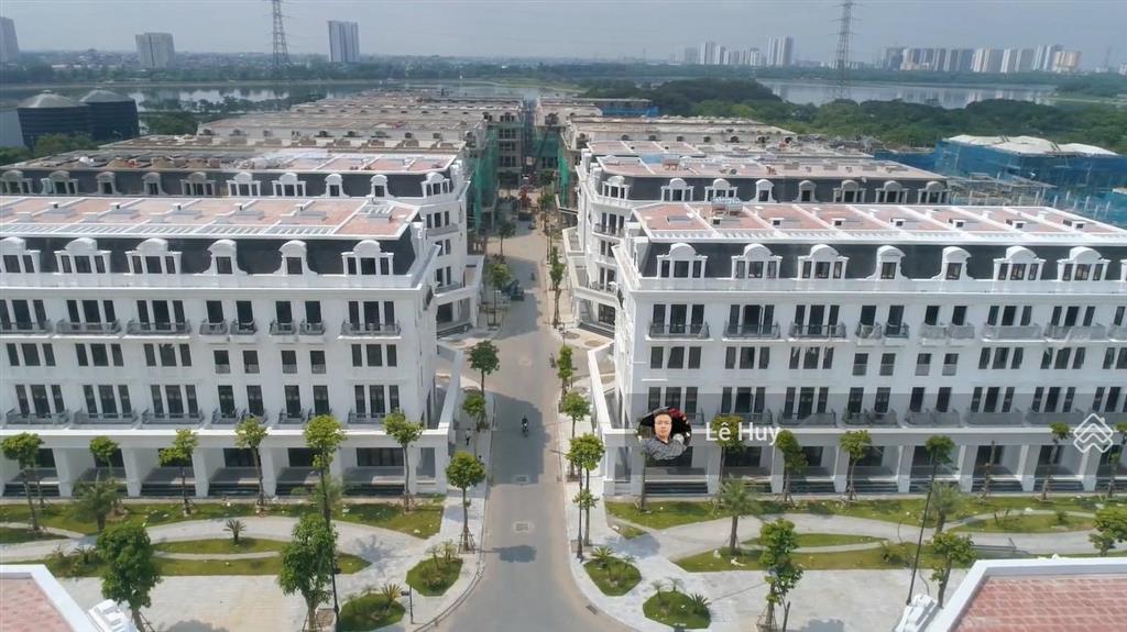 Căn cho thuê thô nguyên bản, có thang máy tại louis city hoàng mai