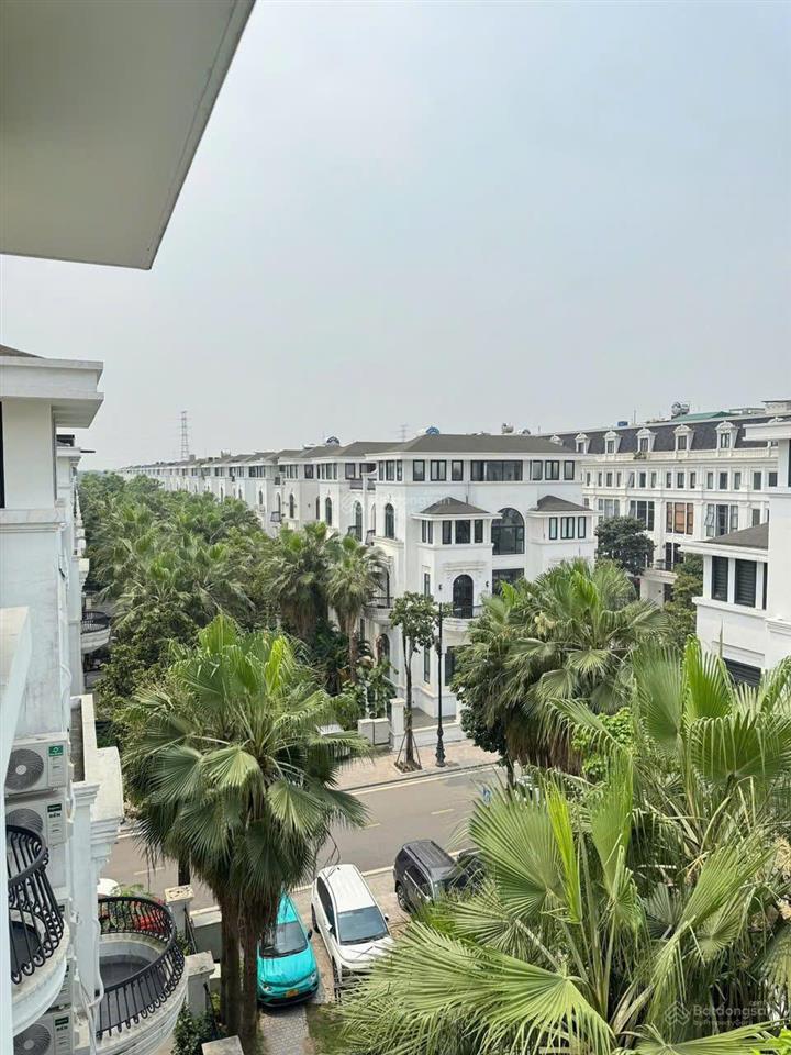 Chính chủ bán căn liền kề hướng tây giá 28 tỷ đường louis 7, view thoáng kđt louis city hoàng mai