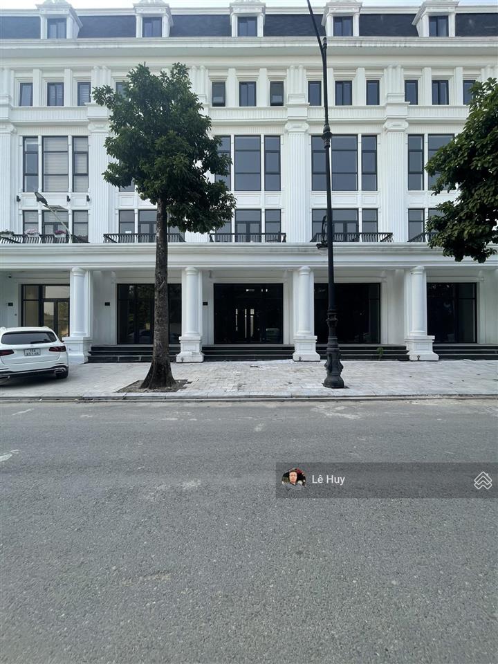 Bán gấp căn liền kề khu louis 16 đường rộng 13,5m liên kđt, hướng nam tại louis city hoàng mai