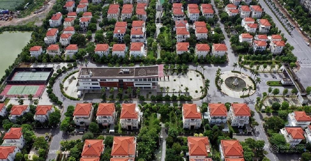 Căn biệt thự phương viên rẻ nhất dự án 300m2 sẵn sổ đỏ chỉ 146tr/m2, nhà xây thô nguyên bản