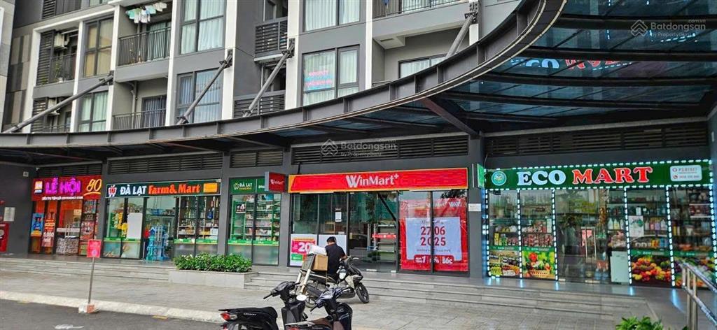 Chính chủ bán căn shophouse chân đế mặt sảnh 55m2 sổ đỏ lâu dài , đang cho thuê 45tr/ tháng,12.2 tỷ