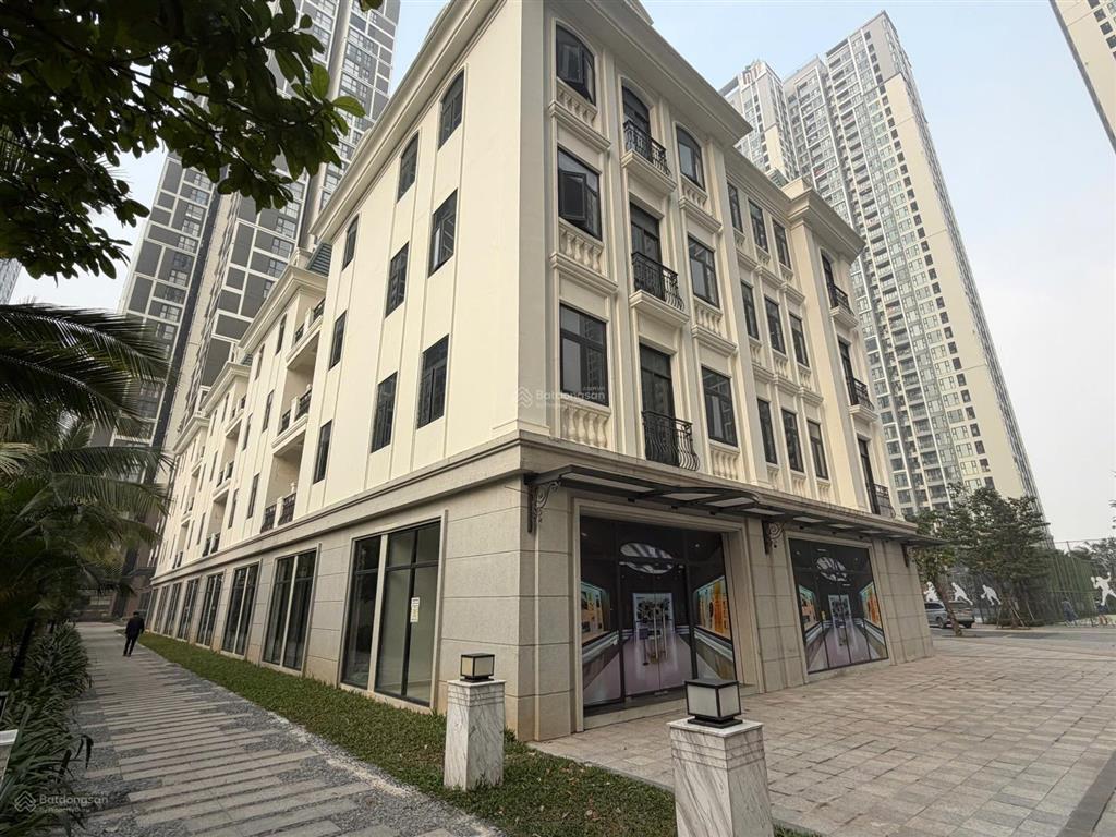 Hữu duyên ai xem sớm! shophouse 150m2 x 5 tầng , ký trực tiếp cđt vinhomes(chỉ 25 tỷ)cho thuê ngay