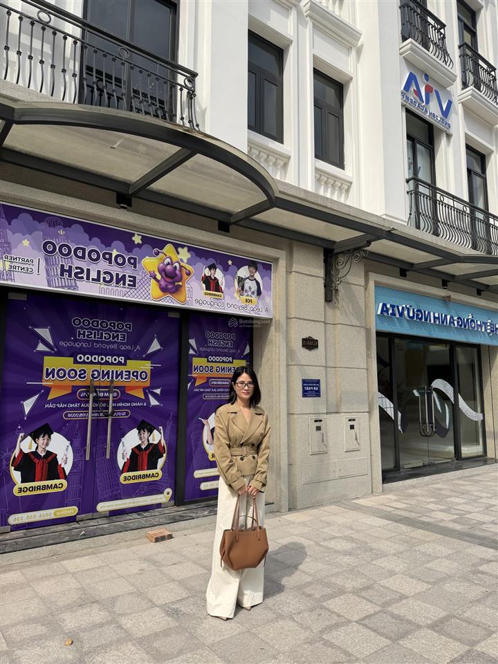 Chính chủ cho thuê shophouse 5 tầng 150m2 ( dòng víp nhất tại vinhomes smart )  110tr/ tháng