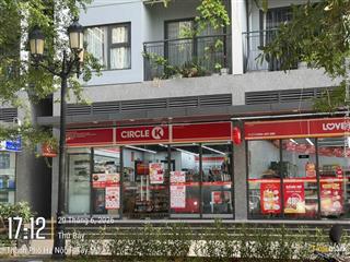 Bán shop 54.3m2 sổ đỏ lâu dài, đang cho thuê 45tr/tháng,mặt sảnh ,ổn định  giá quá tốt,cực yên tâm