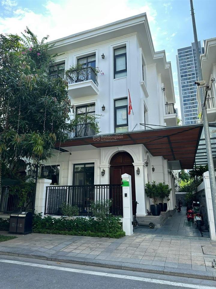 Anh sếp gửi bán căn góc siêu phẩm nổi bật vinhomes green villas, view hồ, view công viên, thoáng
