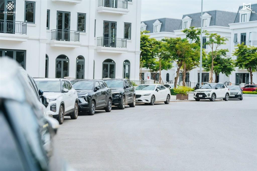 Quỹ 3 căn ngon  bổ  rẻ ,rẻ hơn thị trường 10 tỷ,sẵn sổ đỏ, mua là thắng sẵn nhà ở ngay ~chỉ 25 tỷ