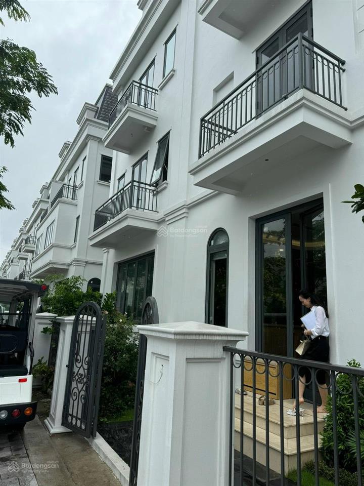 Quỹ 3 căn ngon  bổ  rẻ ,rẻ hơn thị trường 10 tỷ,sẵn sổ đỏ, mua là thắng sẵn nhà ở ngay ~chỉ 25 tỷ