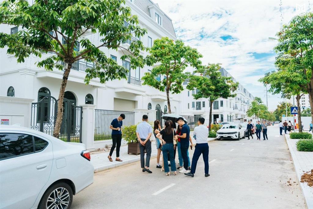 Quỹ 3 căn ngon  bổ  rẻ ,rẻ hơn thị trường 10 tỷ,sẵn sổ đỏ, mua là thắng sẵn nhà ở ngay ~chỉ 25 tỷ