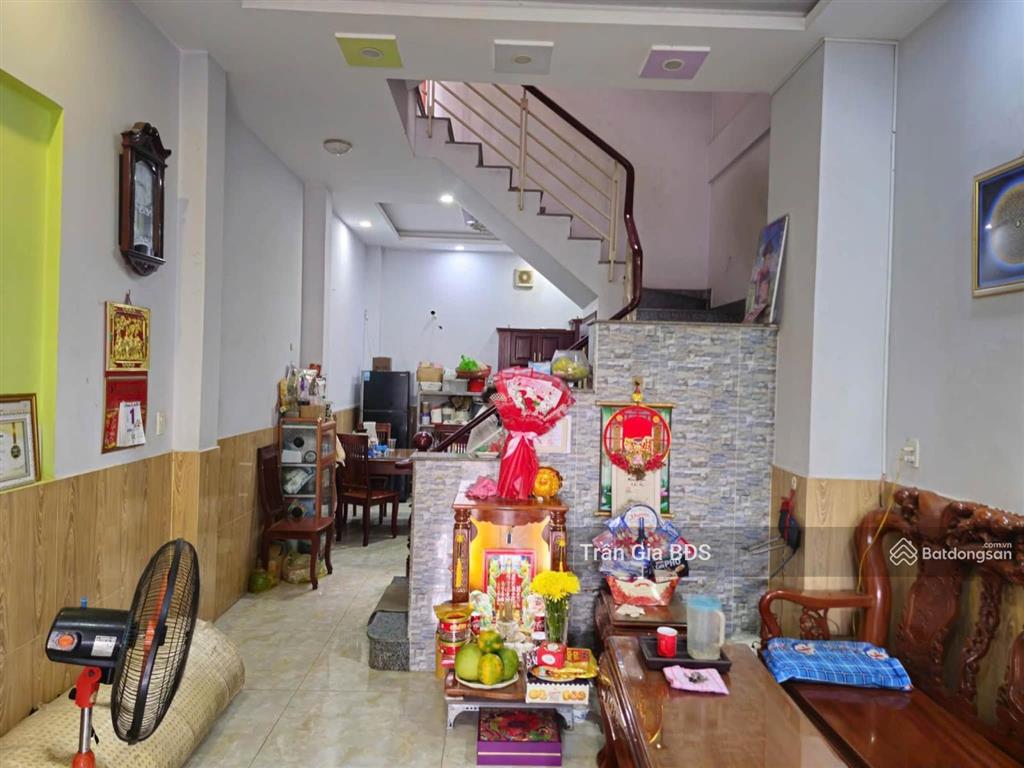 Nguyễn văn khối (4mx15m)  3 tầng 4pn hoàn công đủ, 6,39 tỷ!