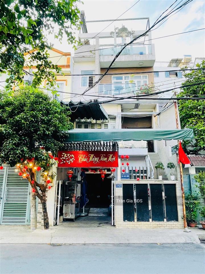 Hẻm 10m dương quảng hàm, (dt 6,2m x 19m), 4 tầng ở ngay.