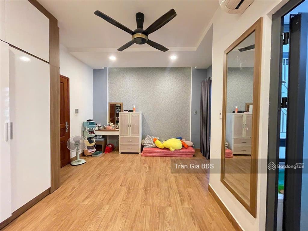 Căn góc hẻm vip to như đường  trệt 3 lầu  2 mặt tiền hẻm  9,8 tỷ tl