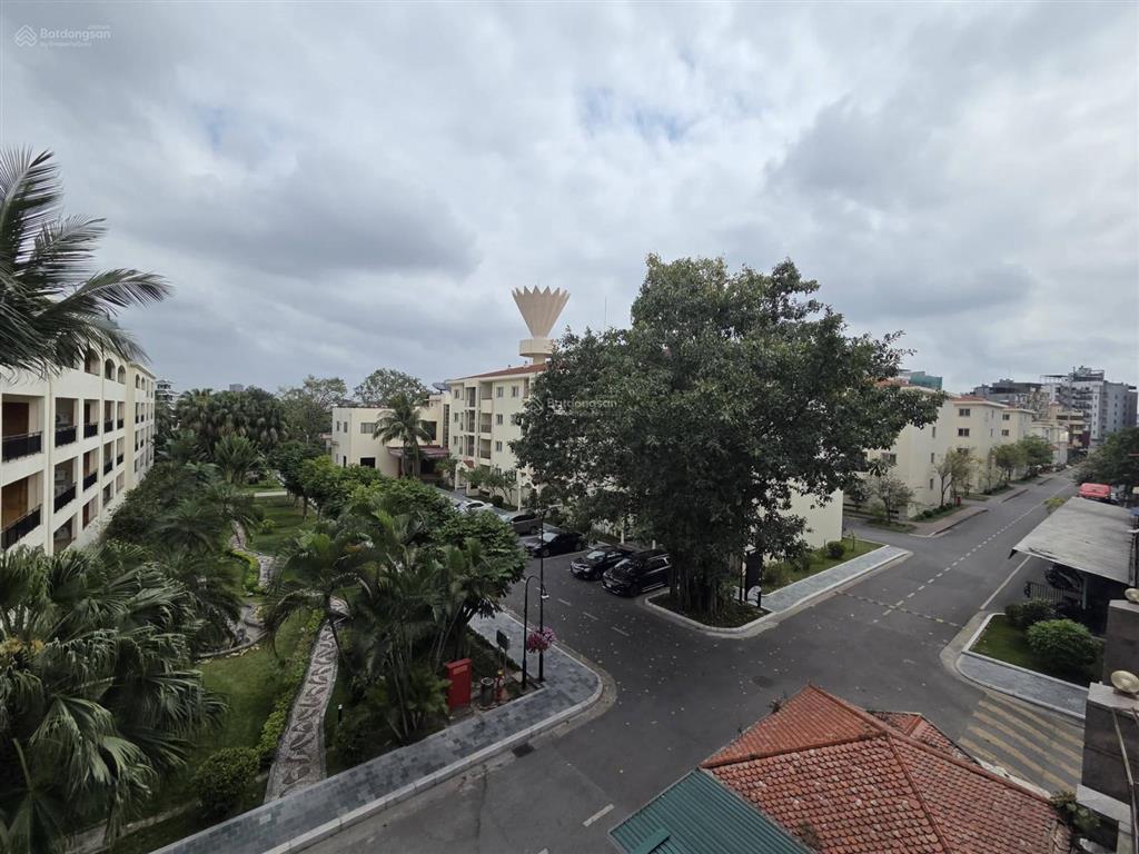 Mặt đường văn cao hai thoáng  90m2  mt 4,5m vị trí đẹp  19,5 tỷ