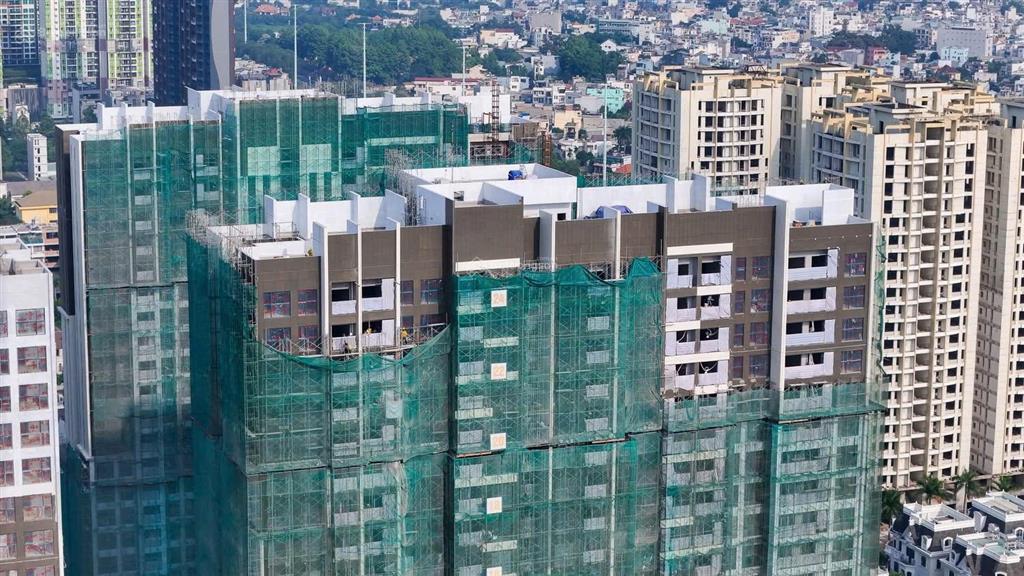 Bán căn 2pn victoria village ban công dài, mt trương văn bang, giá 6.4tỷ gồm vat