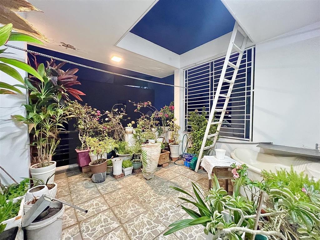 Bán nhà tân hương, hẻm oto, 64m2, 5pn , chỉ 7ty5