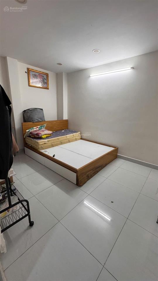 Bán nhà hẻm oto thông, vườn lài , 50m2 (4x12,5) , 5ty75 còn bớt